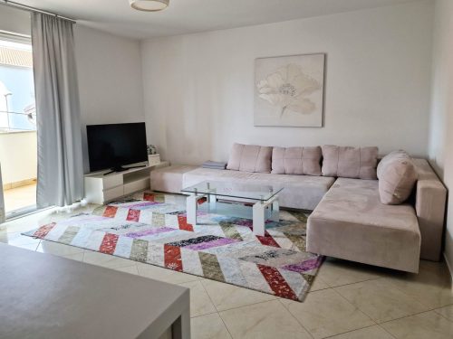 lilly zambratija living room