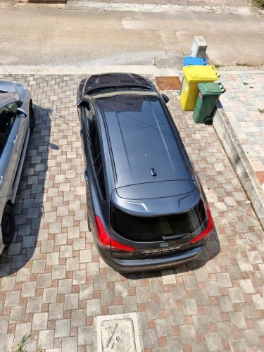 lilly zambratija parking